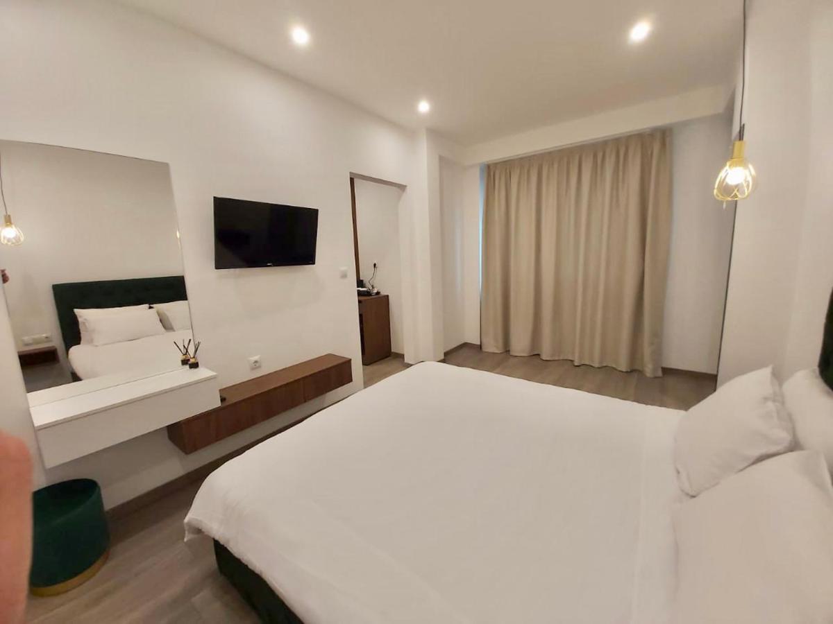 Real City Suites Syntagma Atenas Exterior foto